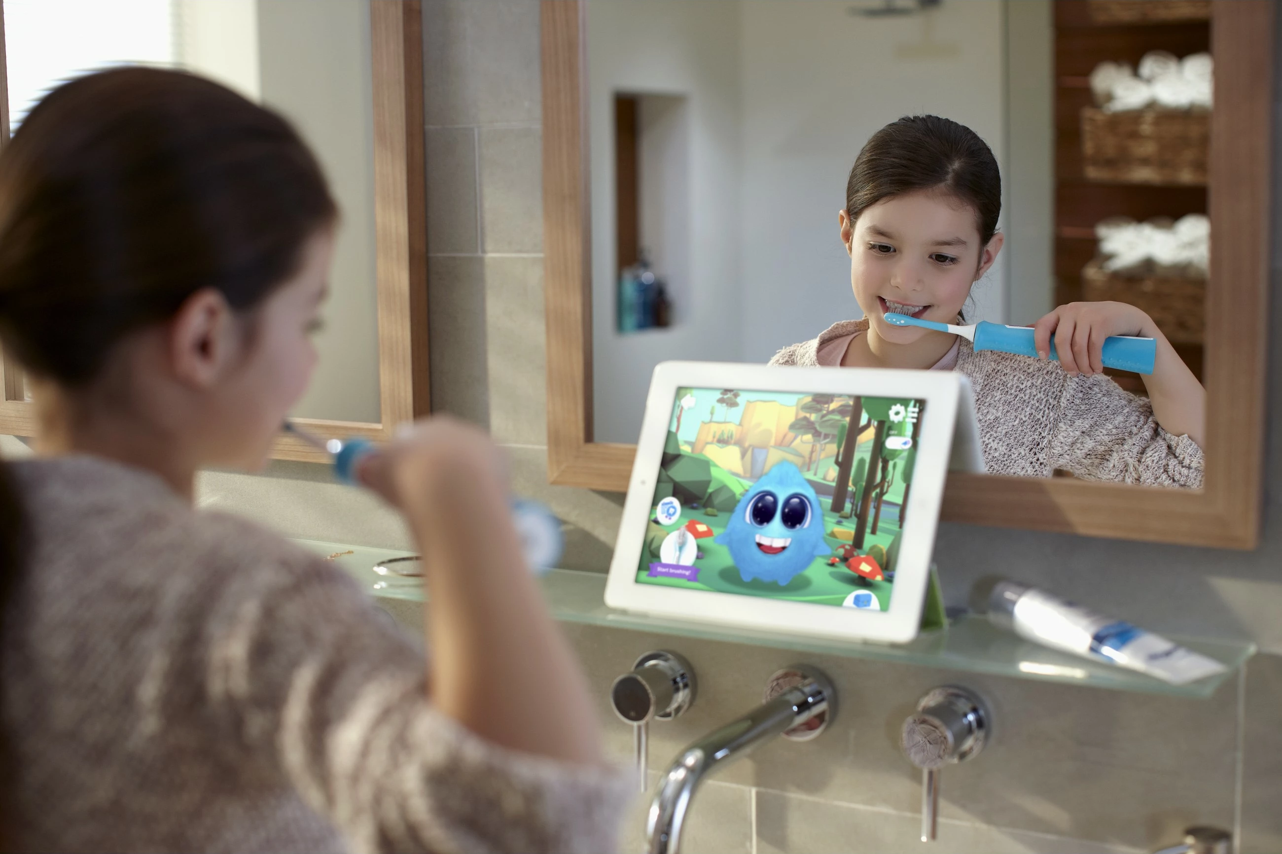 Električna zobna ščetka za otroke Philips Sonicare HX6322/04, Bluetooth, modra