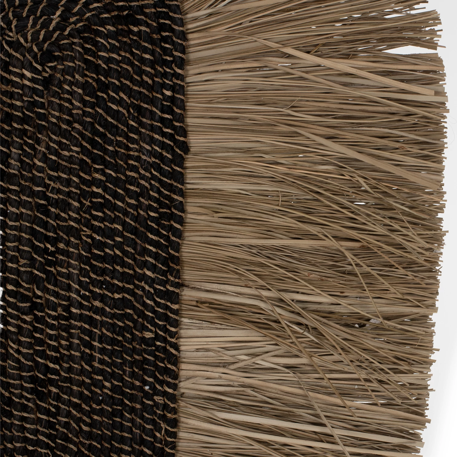 Ovalna stenska dekoracija iz trave in abaka vlaken v naravni barvi 60x5x90Hcm.FH7795
