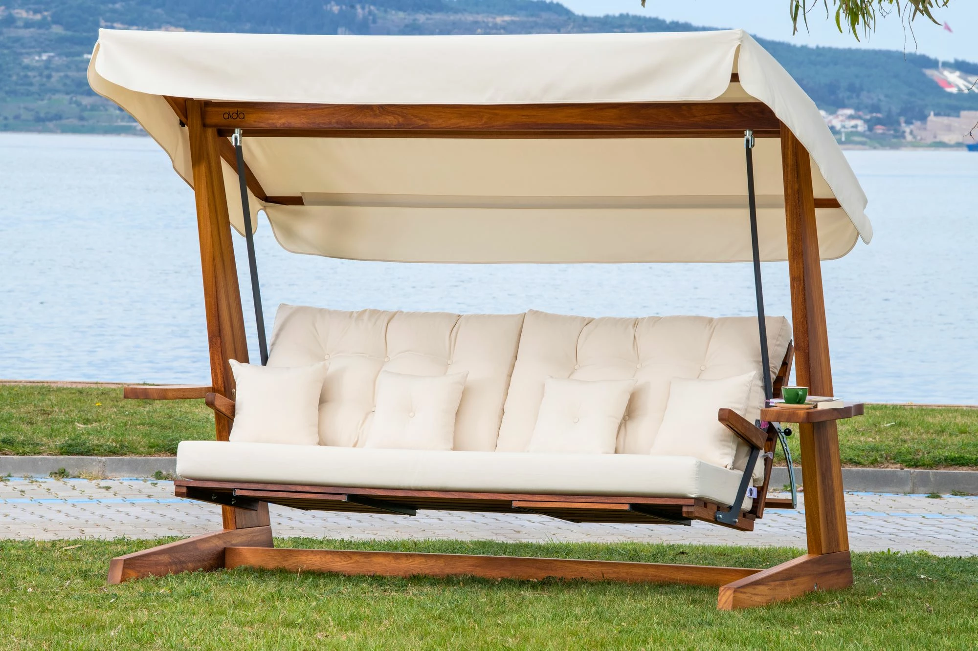 Trojni vrtni gugalni stol, bež, Luna Deluxe 2600