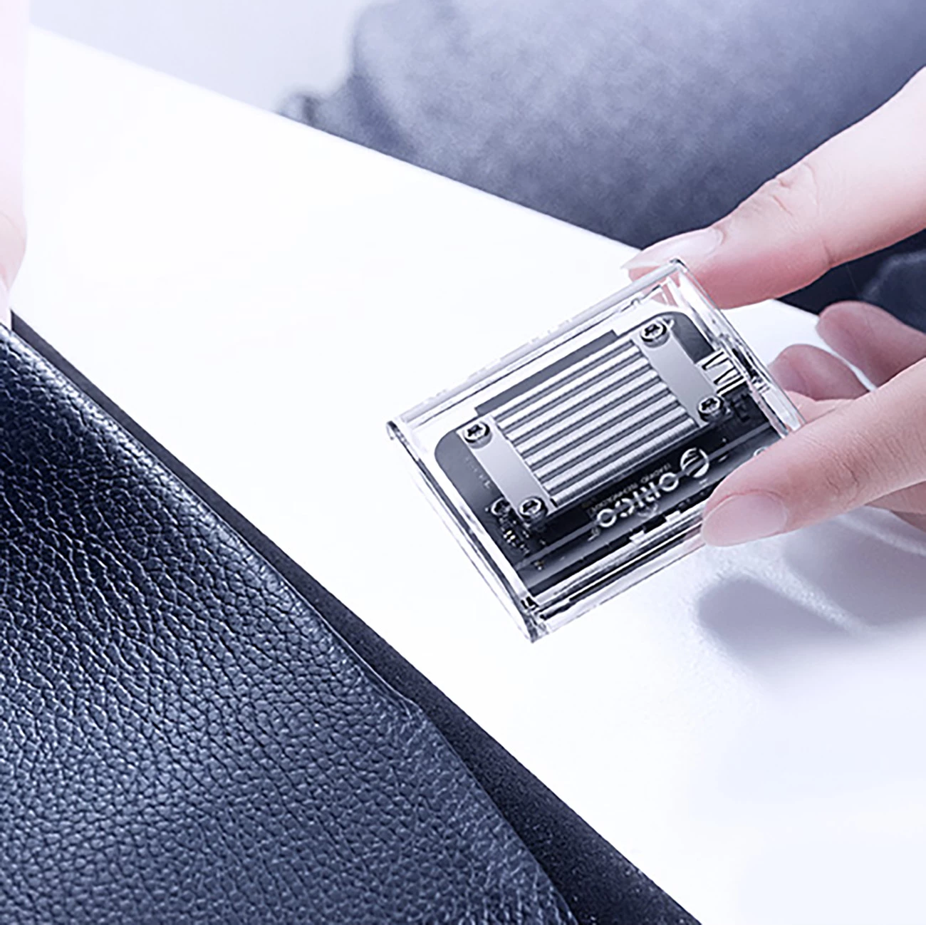 Računalniško ohišje za M.2 NVMe Orico TC20-M2-10G, USB-C 3.2, prozorno