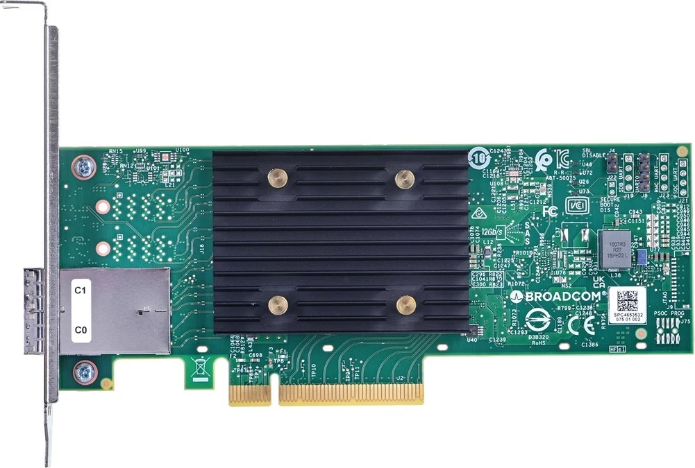 SAS vmesniška kartica Broadcom HBA 9500-8e, PCIe, zelena