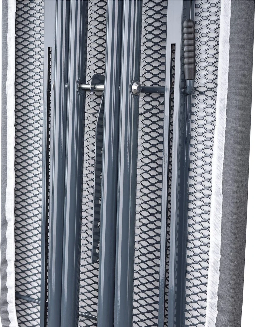 Tavelnik za likanje LEIFHEIT Classic M, črn