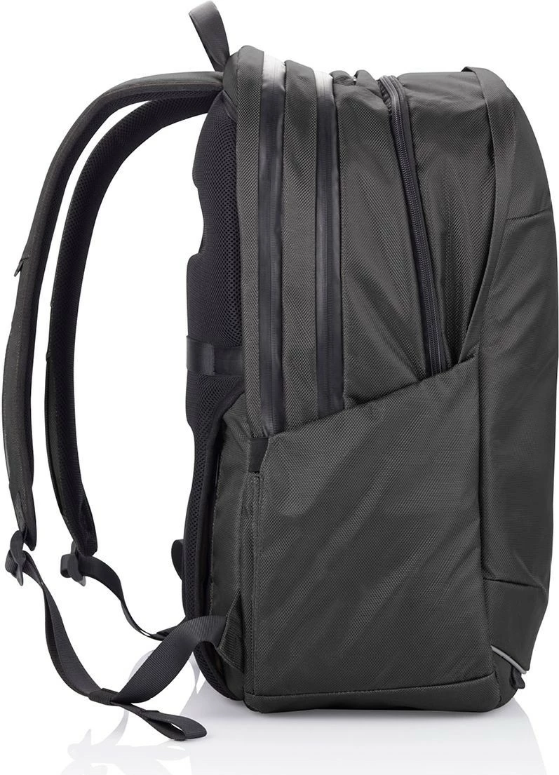 Nahrbtnik XD DESIGN BOBBY EXPLORE, 17\", črn