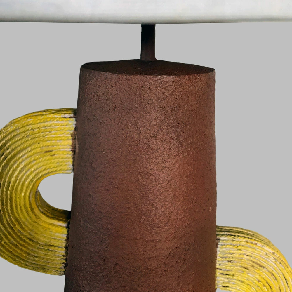 Namizna svetilka HATCUS, poliresin bež, tkanina bela, 30.7x30.7x52.5cm