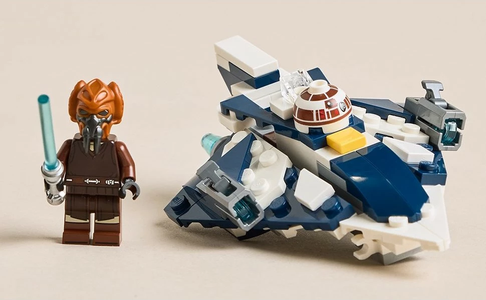 Mikroborilnik Star Wars Plo Koon’s Jedi Starfighter, LEGO set 75400, 89 kosov, večbarven