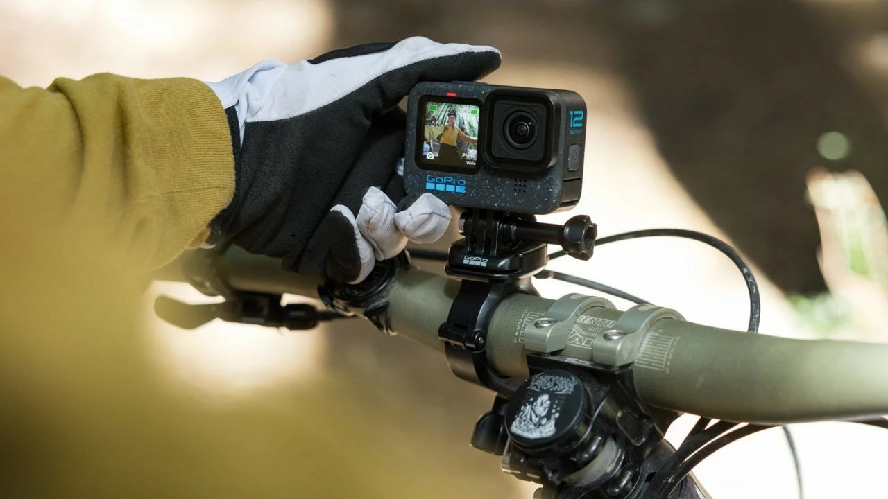 Akcijska kamera GoPro HERO12 Black, 5K Ultra HD, 27 MP, Wi-Fi, Bluetooth, črn