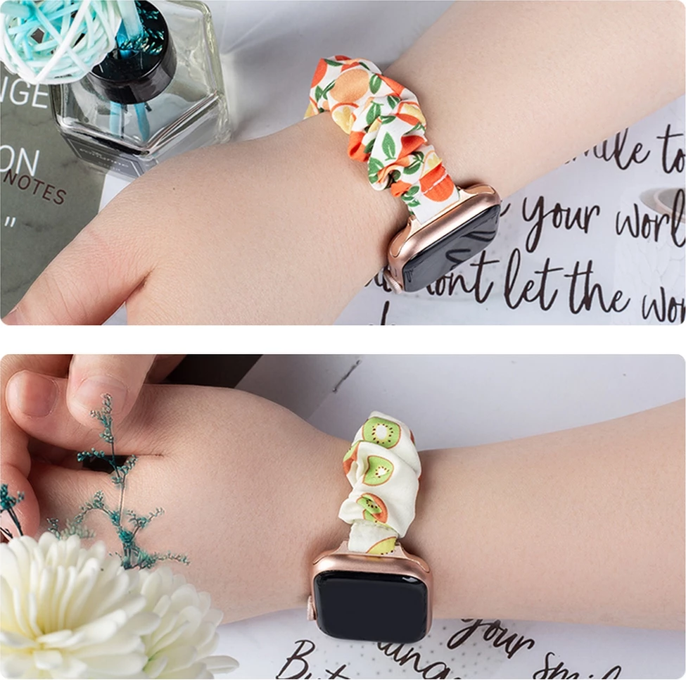 Elastičen tekstilni pašček z motivom kivija, bel — Hurtel za Apple Watch (42/44/45 mm)