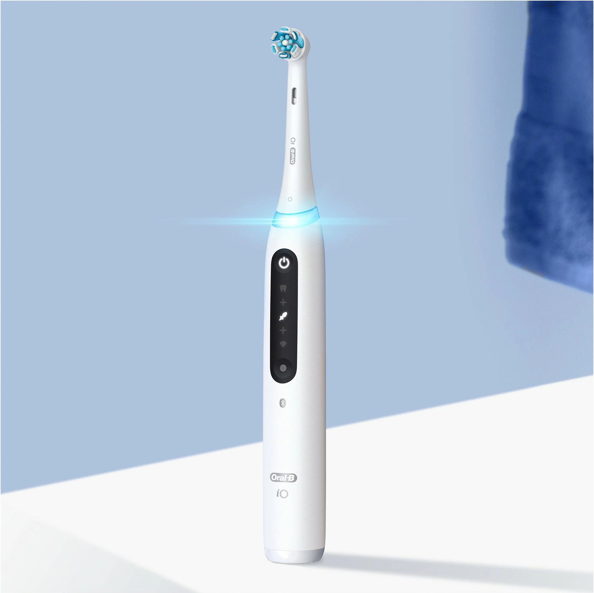 Električna zobna ščetka iO Series 5, 5 načinov čiščenja, bela - Oral-B