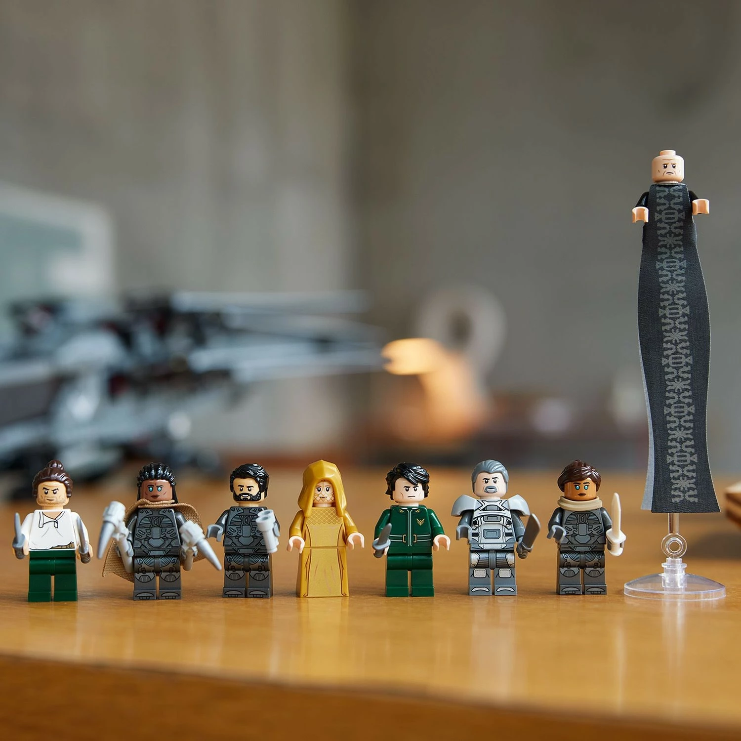 Komplet za sestavljanje Royal Ornithopter iz filma Dune, LEGO, 1369 kosov, večbarven