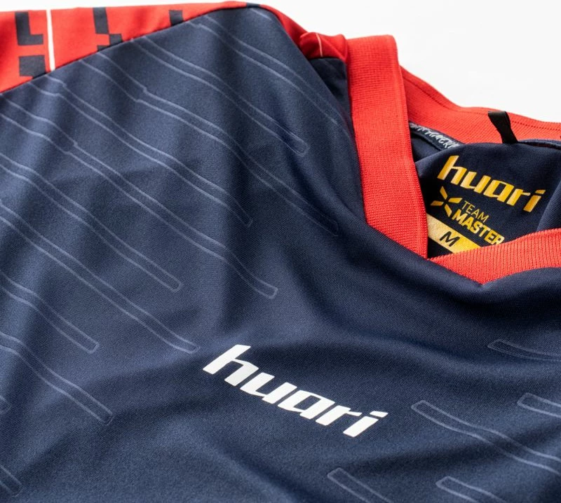 Duks za nogomet, Huari, rdeče in temno modro