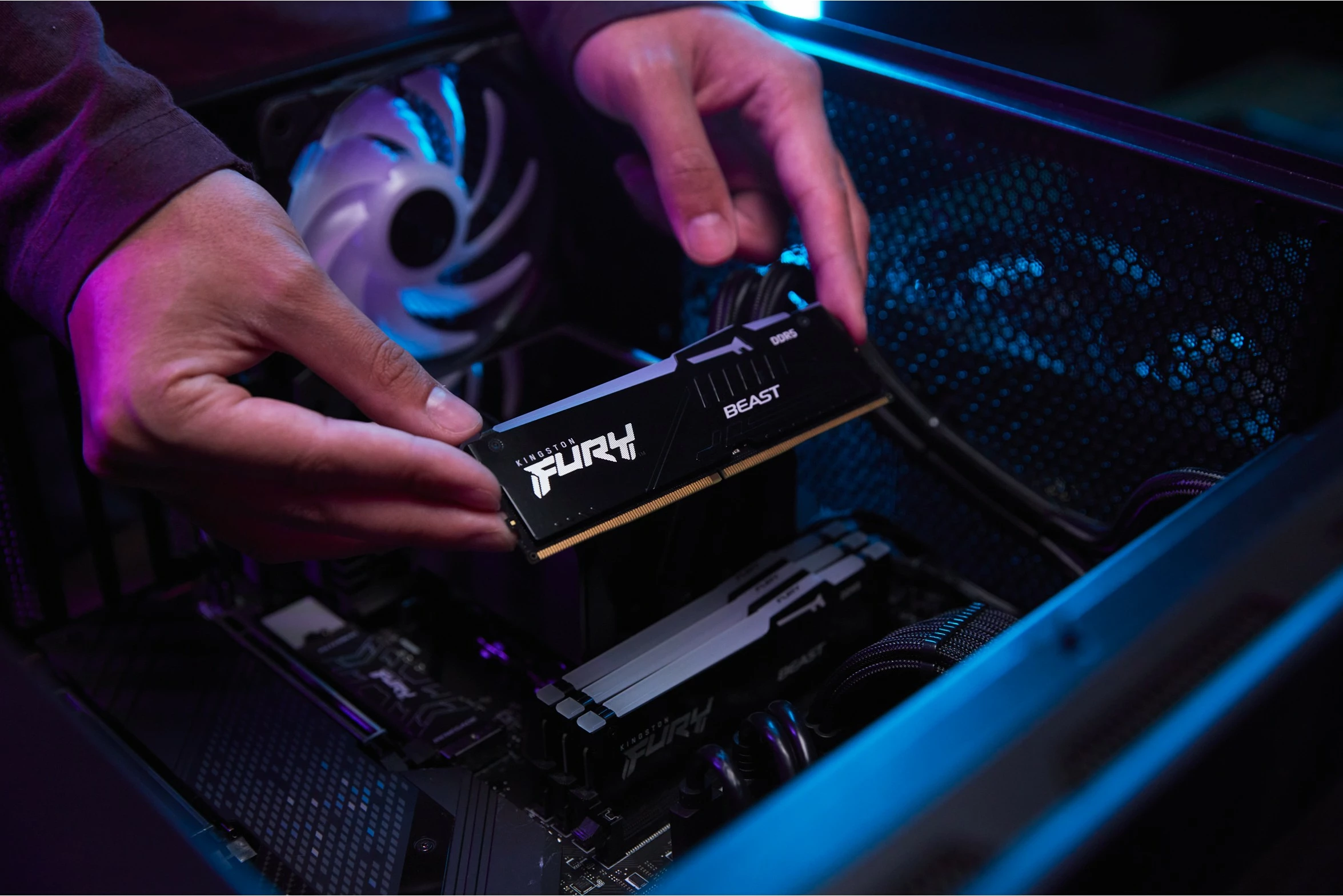 RAM pomnilnik FURY Beast RGB EXPO 8GB DDR5 6000MT/s Kingston