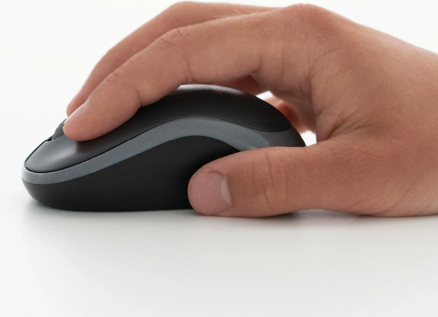 Optični brezžični miš, Logitech M185, ambidekstralna, 1000 DPI, siva