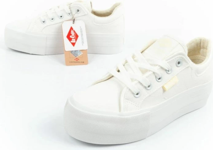 Kopitu športne Lee Cooper, bele