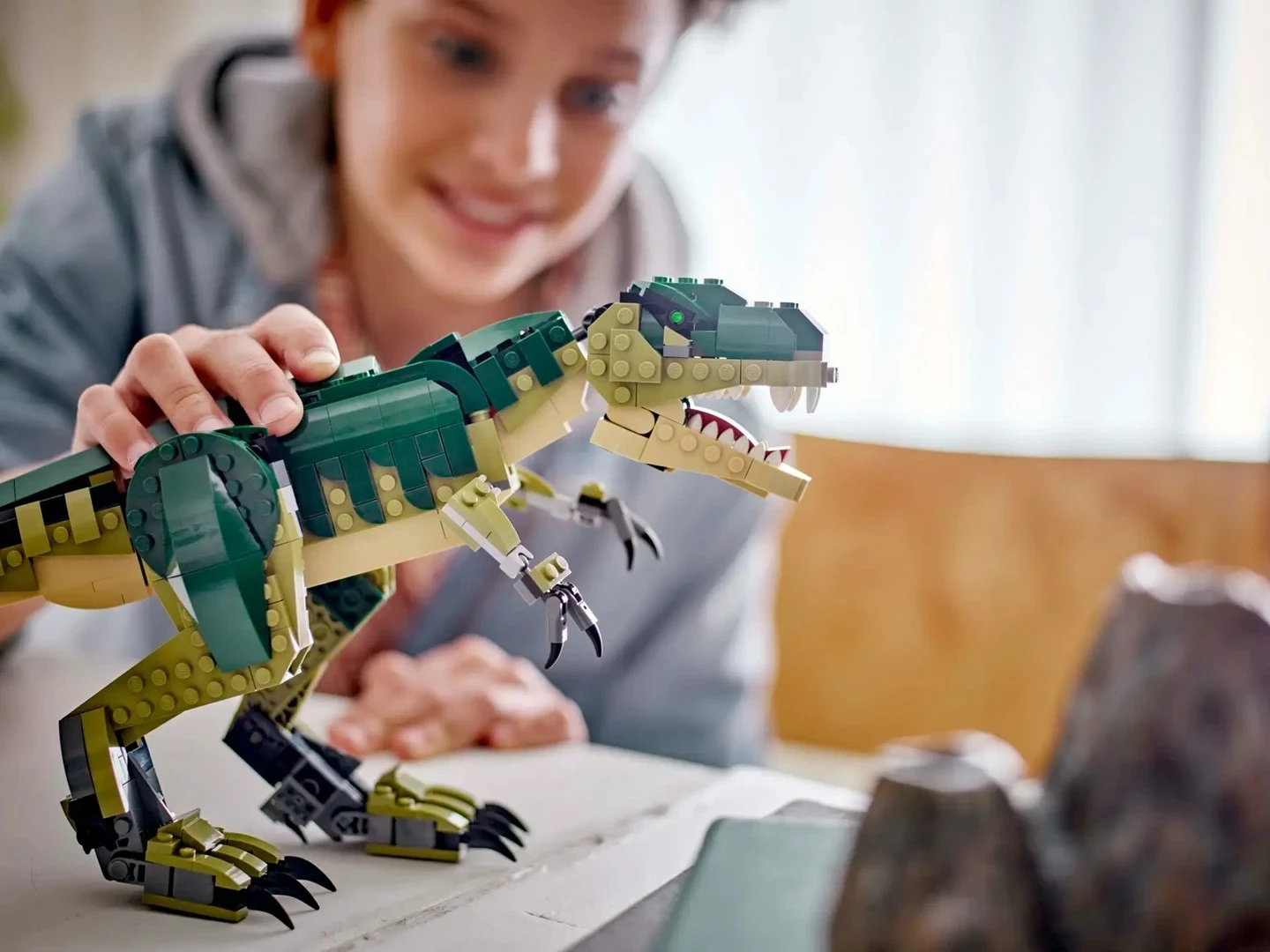 Kreativni komplet LEGO CREATOR 3 V 1 T. Rex 31151