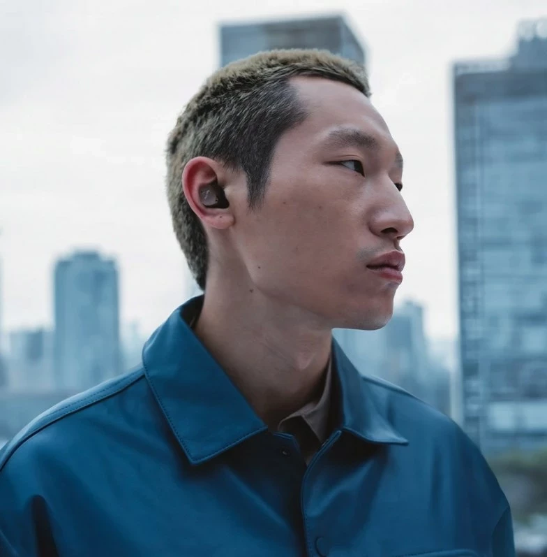 Kvalitetne slušalke Sennheiser Momentum True Wireless 4, Black Cooper