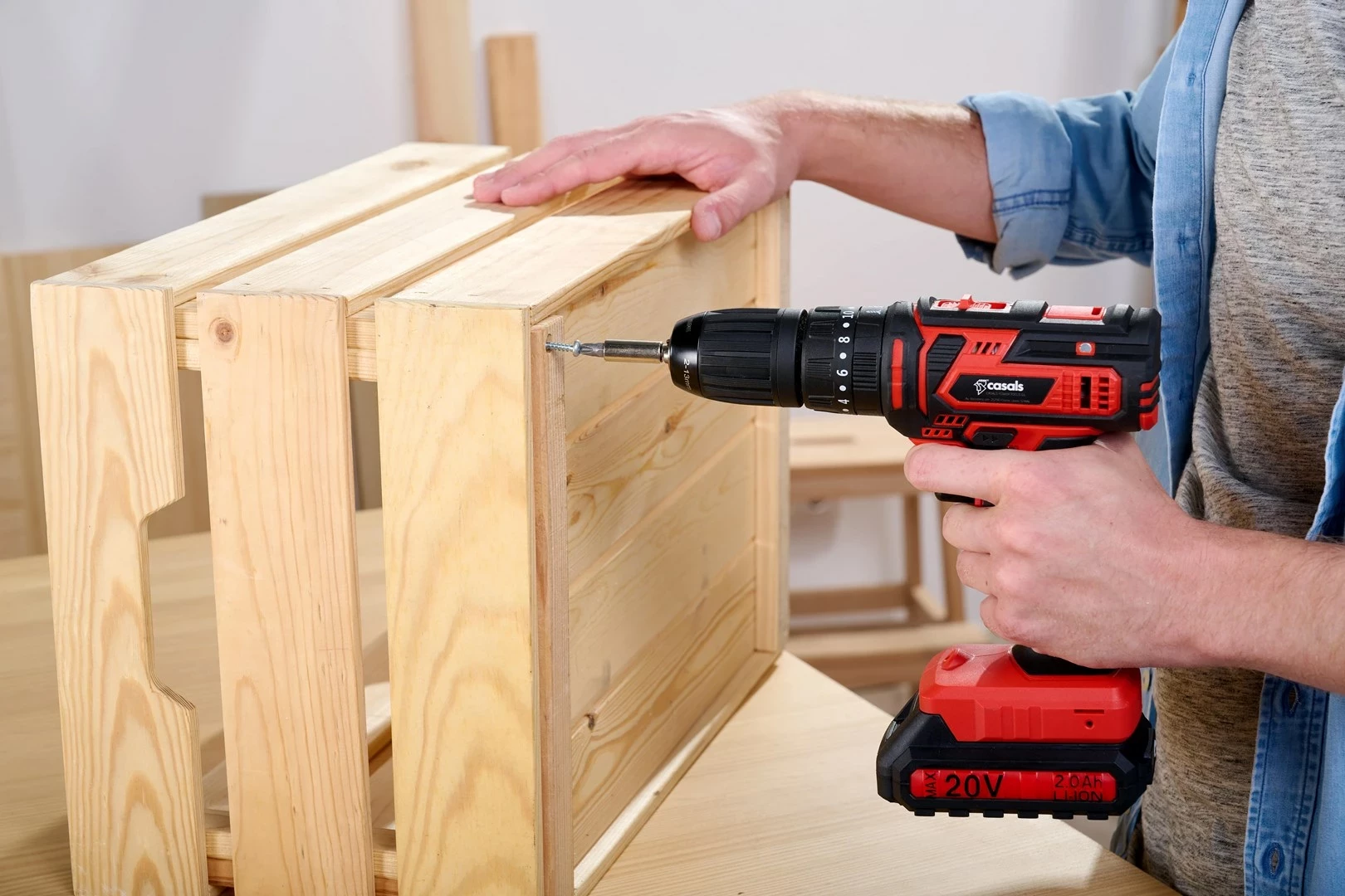 Brezžični vrtalnik/izvijač, Casals CID2050B, 20V, 1 baterija, črno-rdeč