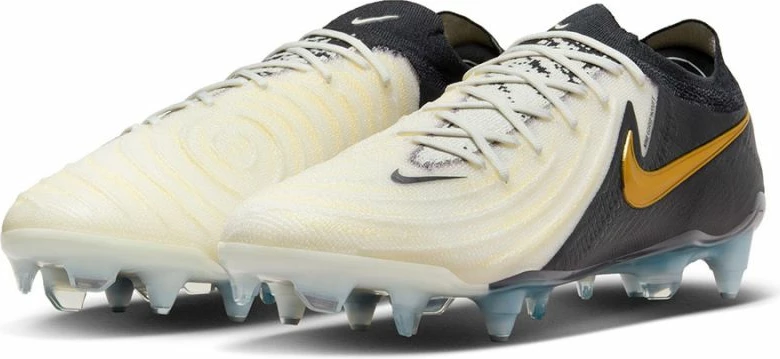 Čizme za nogomet za moške Nike, bele in črne