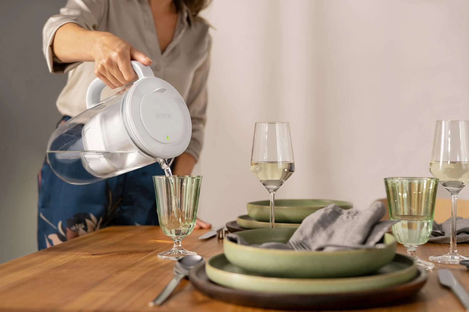 Filtrirni vrč za vodo BRITA Glass z filtrom Maxtra Pro PP, 2,5 L, prozorno/sive barve