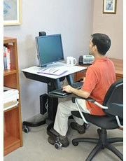 Multimedijski voziček za monitor do 30", Ergotron WorkFit-C, črno/siv