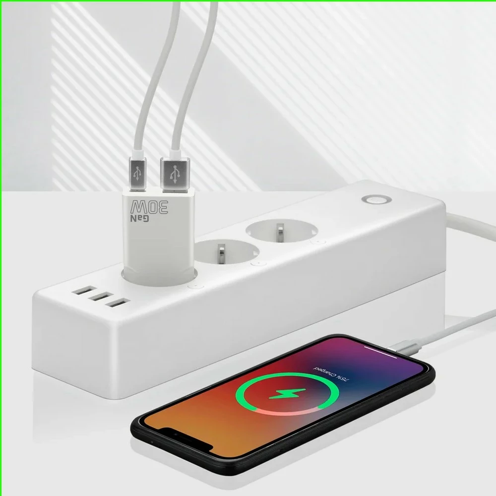Super tanek GaN stenski polnilec 30W, 1x USB + 1x USB-C, QC 3.0/PD, everActive SC-380Q, bel