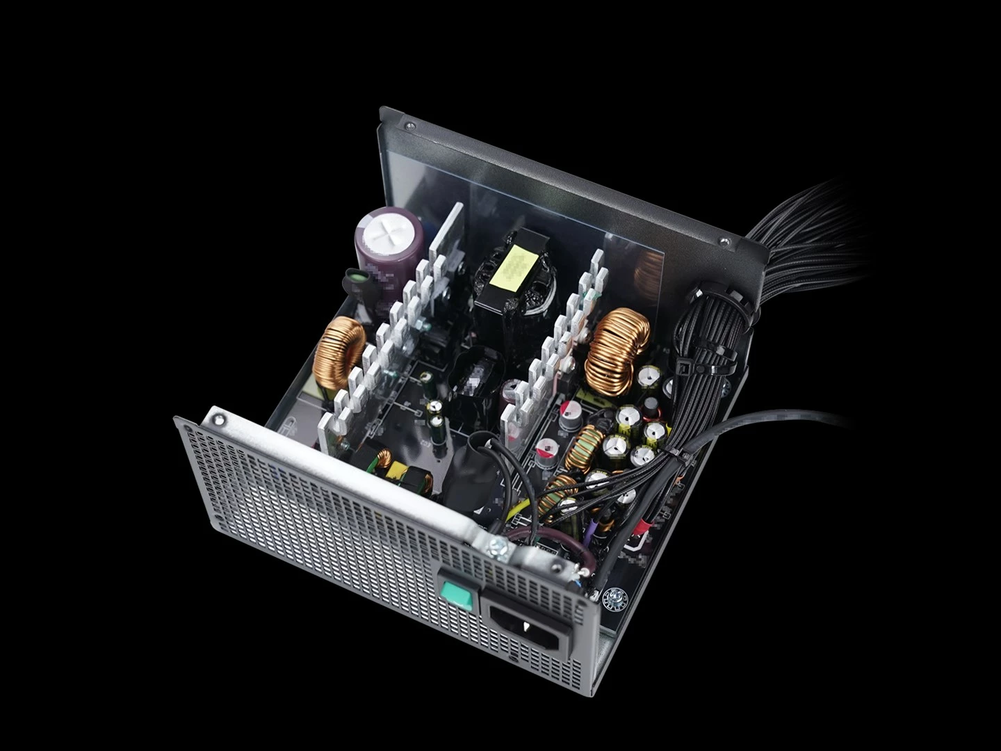 Napajalnik DEEPCOOL PF600X, 600 W, 80 PLUS Bronze, črn