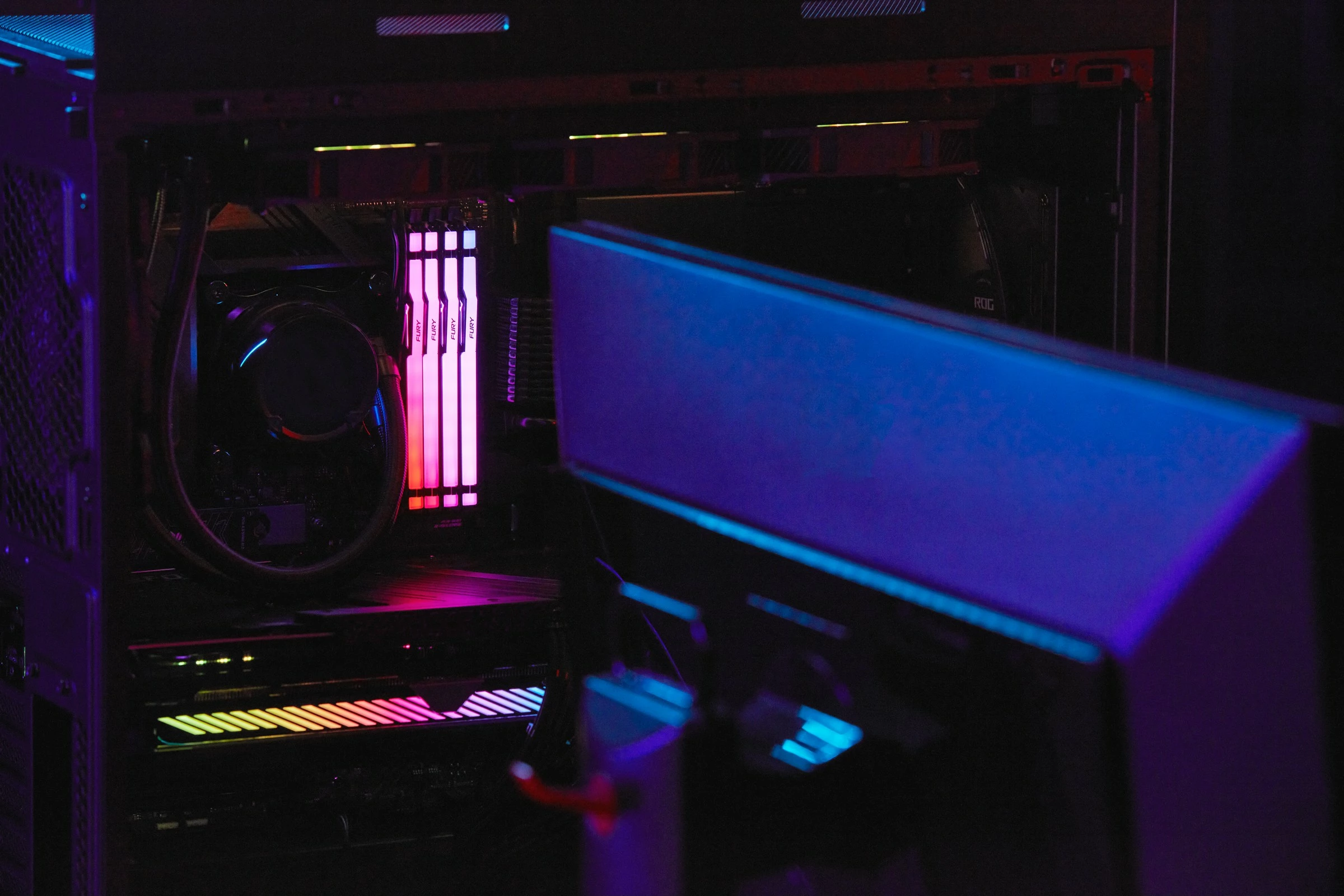 RAM pomnilnik FURY Beast RGB EXPO 8GB DDR5 6000MT/s Kingston