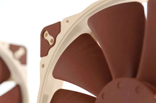 Ventilator za ohišje Noctua NF A20 5V PWM, 20 cm, bež in rdeč