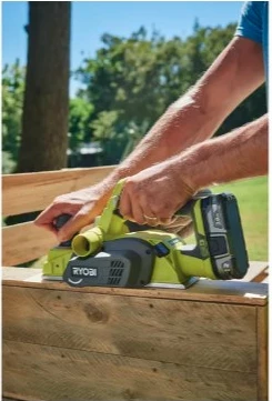 Ročni električni skobeljnik RYOBI 5133002921, 18 V, 2 rezili, 8,2 cm, siva/zelena