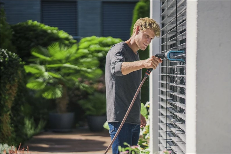 Prah ščetin GARDENA 18850-20, za vrtno cev, črn, zelen, siv, oranžen