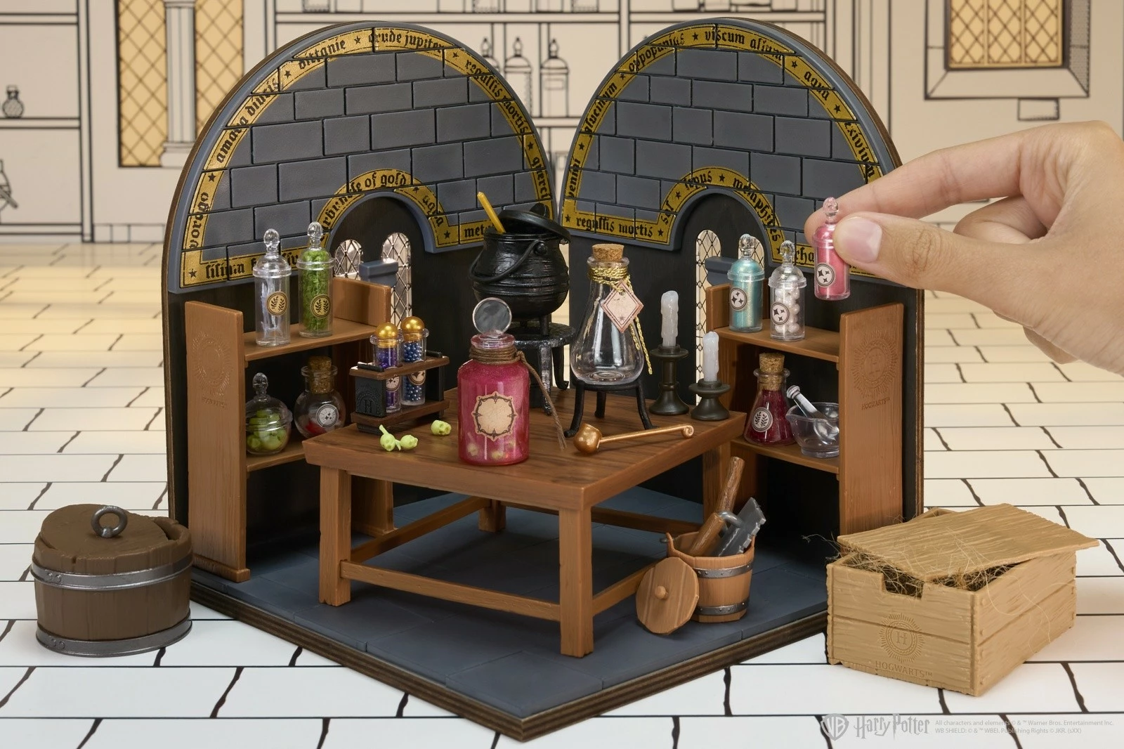 Set miniaturnih elementov Harry Potter, MGA Miniverse Make It Mini, več kot 100 kosov, plastika