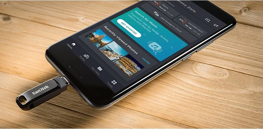 USB ključ SanDisk Ultra Dual Drive Go, 256 GB, USB Type-A / USB Type-C, 3.2 Gen 1, 150 MB/s, črn