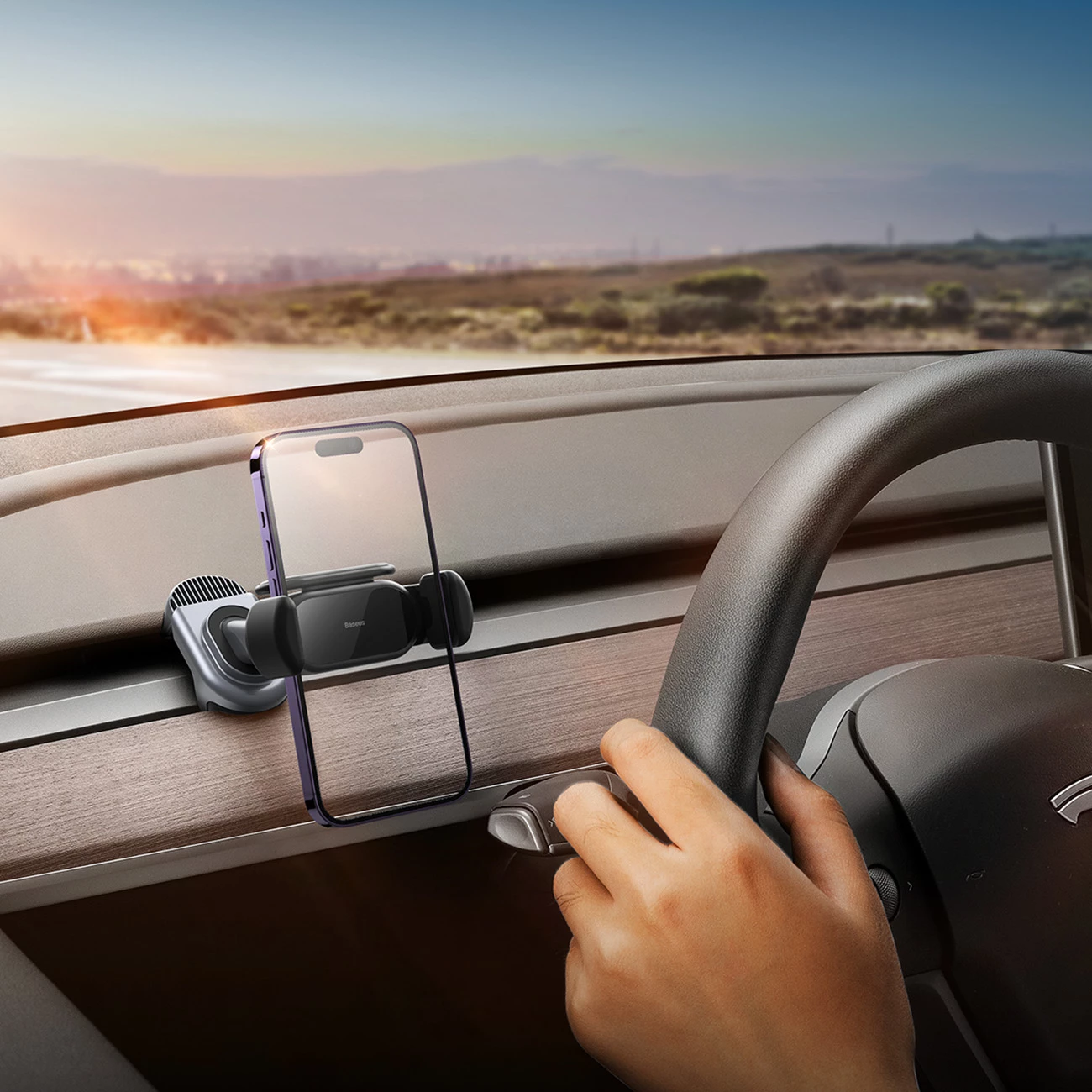 Električni nosilec za telefon za avto Baseus T-Space za Tesla Model 3/Y, s sončno ploščo, črn