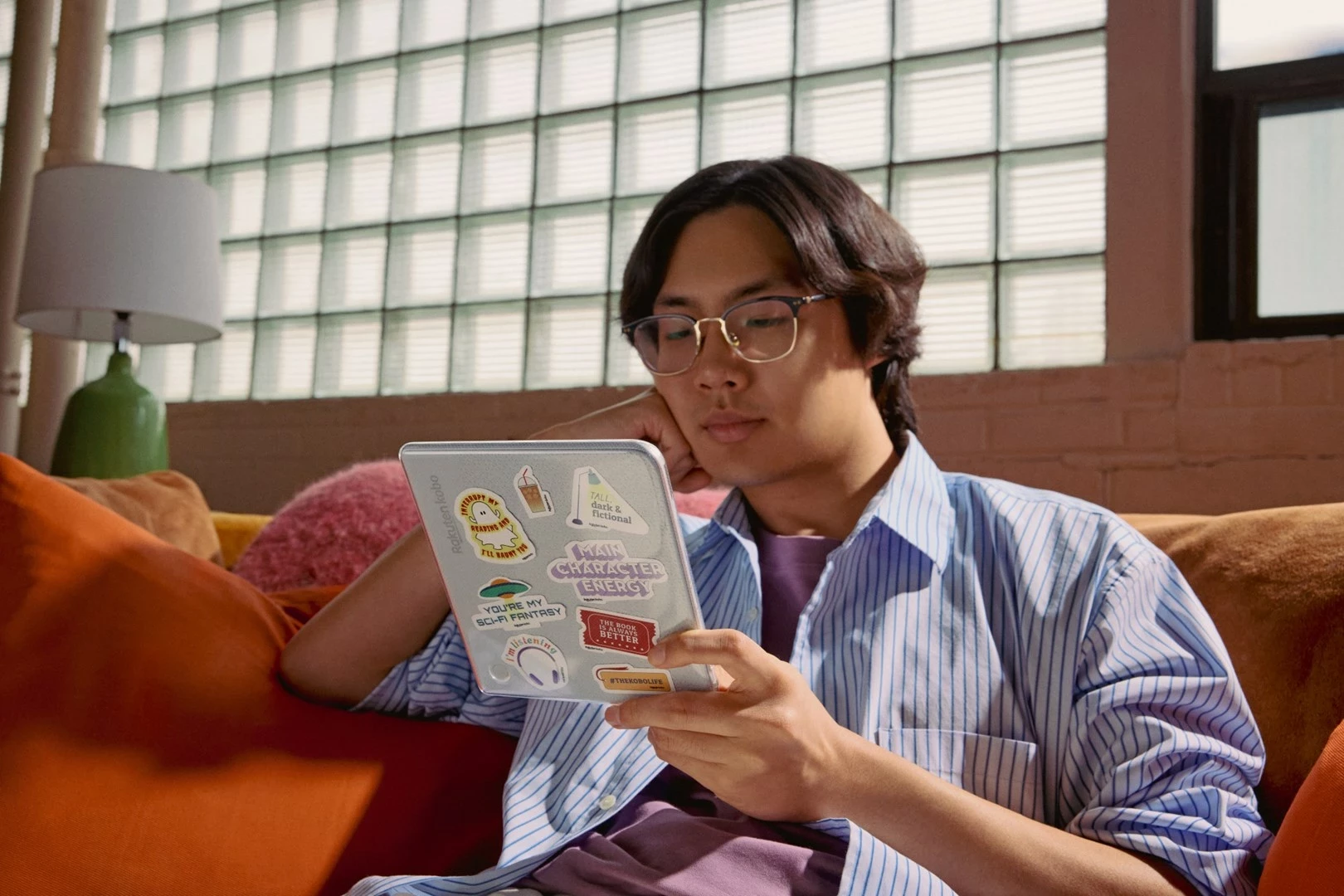 E-bralnik 7" 32 GB Wi‑Fi, Kobo Libra, bel