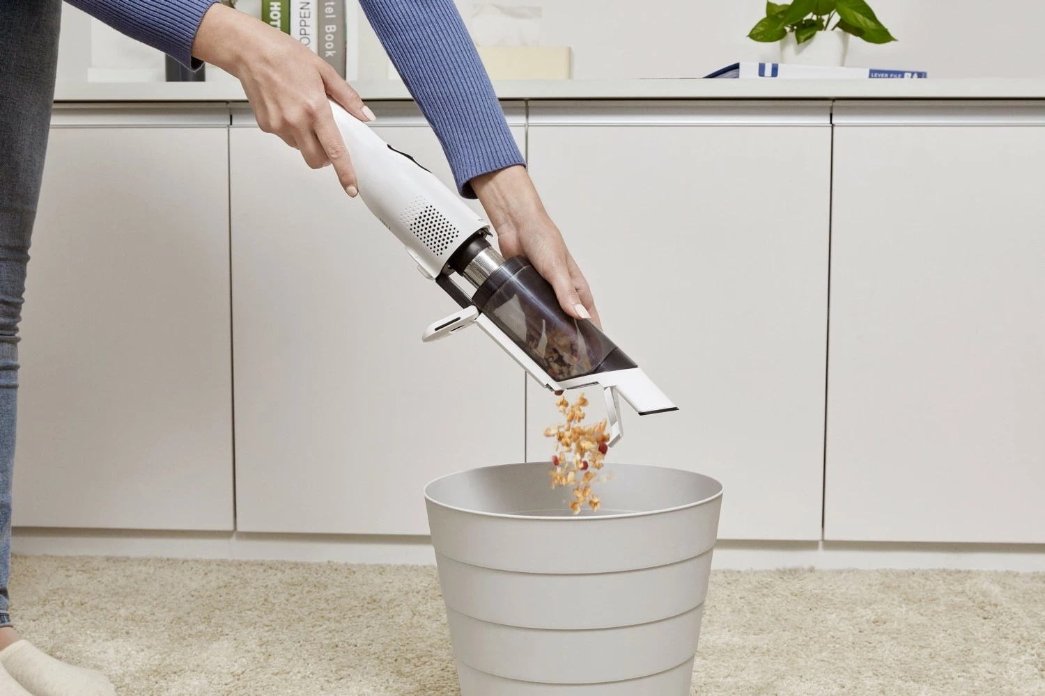 Ročni sesalnik, brezžični Tineco GO Mini, 2000 mAh, bel