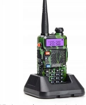 Walkie-talkie kamuflažni BAOFENG UV-5R HTQ, 1800 mAh, komplet z dodatki