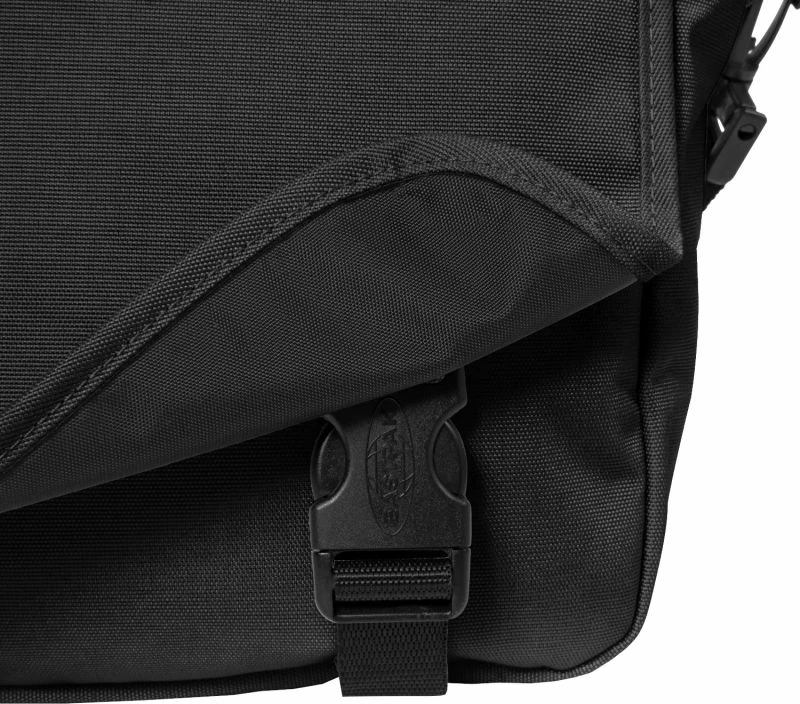 Otroška črna torba Eastpak