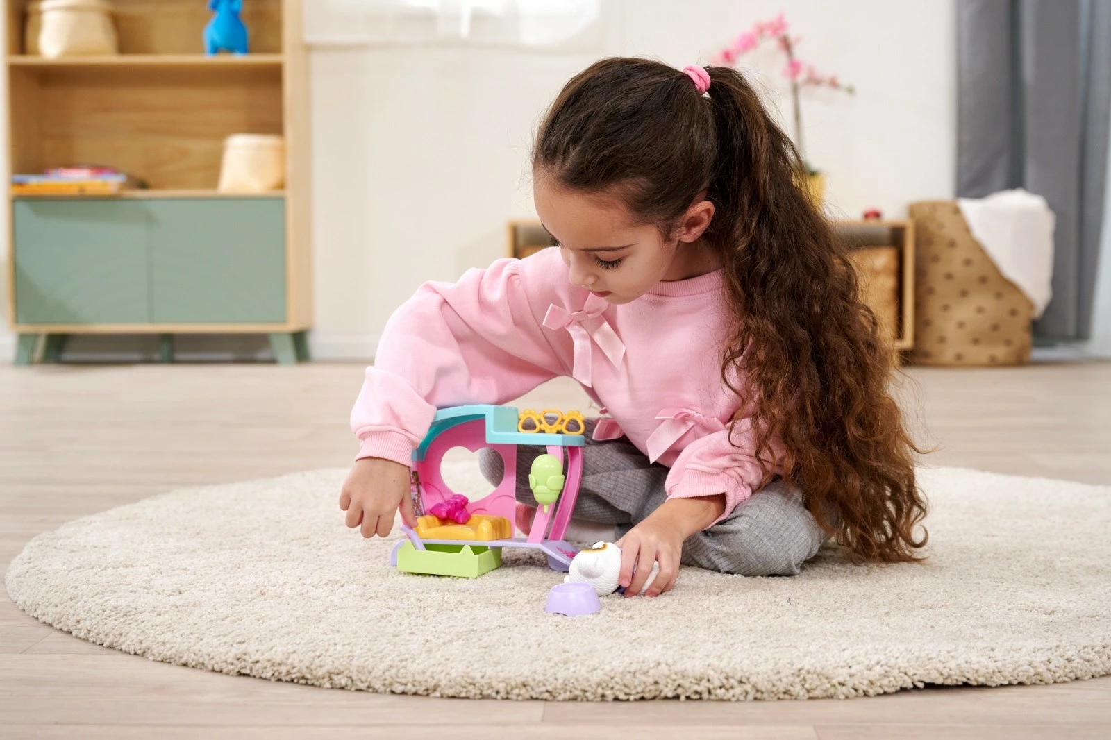 Igralni set hiša s psom, Pamper Petz House Simba, 16 cm, z dodatki