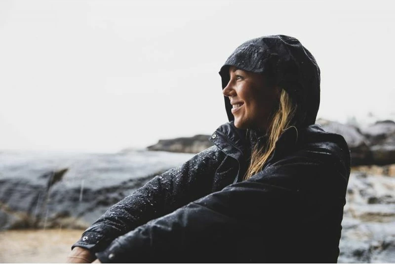 Jakna za ženske Helly Hansen Aden, črna