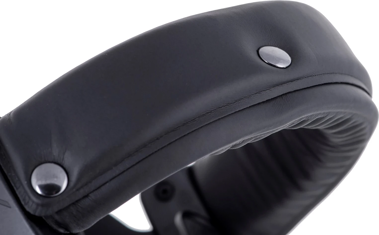 Zaprte studijske slušalke Beyerdynamic DT 770 Pro, črne