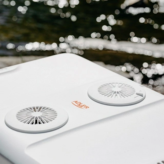 Prenosni hladilnik 40 L, Adler AD 8090, črno/bel