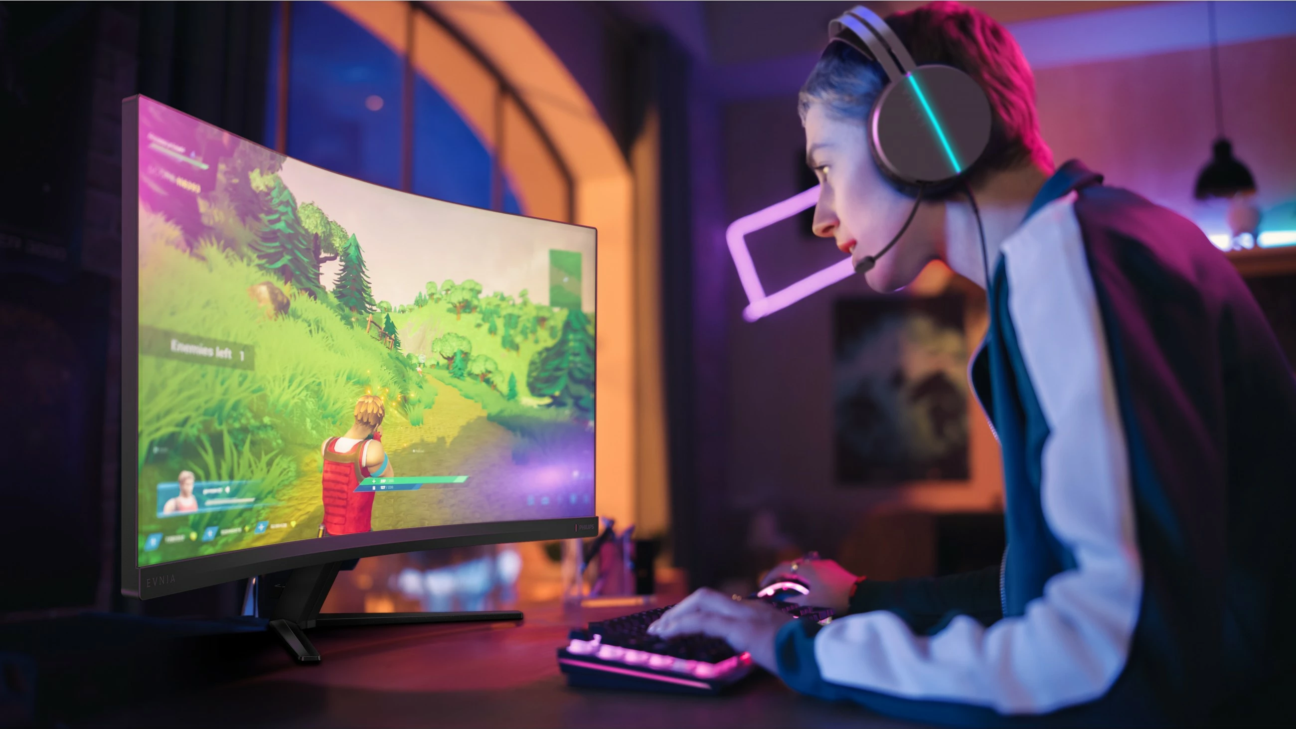 Ukrivljen 32-palčni QHD monitor, 180 Hz, siv, Philips 32M2C3500L