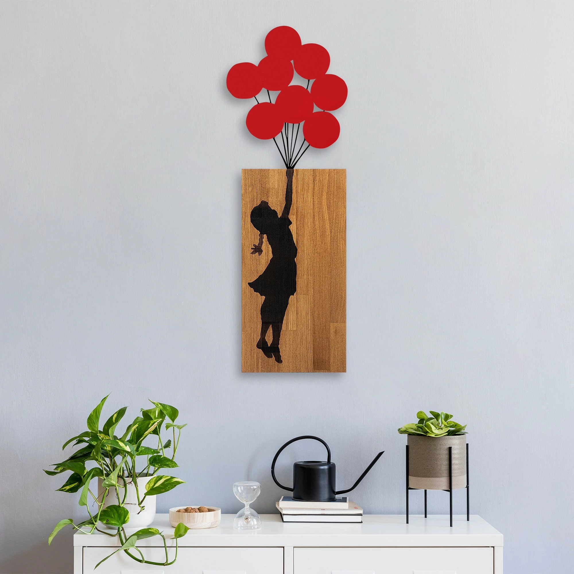 Dekorativni leseni stenski detaj Wallity Banksy - 70 x 62 cm, rjav in črn