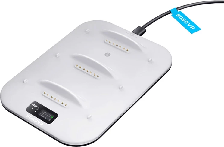 Polnilna postaja BoboVR BD3 za baterije B100, bela