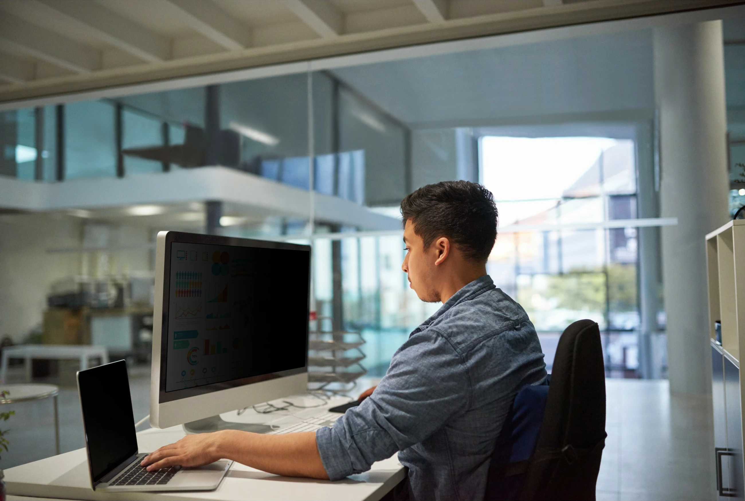 Filtar za zasebnost za monitor 3M PF300W1B, 30-palčni, 16:10, črn