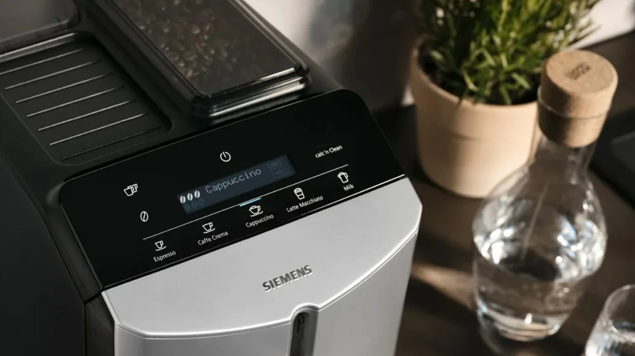 Popolnoma avtomatski kavni avtomat Siemens TF303E01 EQ300, 1300 W, srebrn
