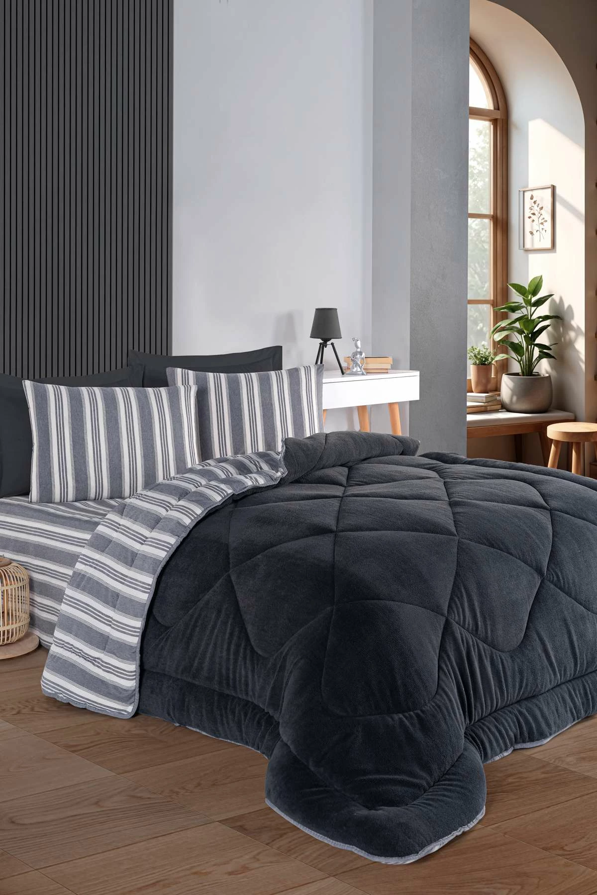 Posteljnina za dvojno posteljo Soft Line L'essentiel, antracit