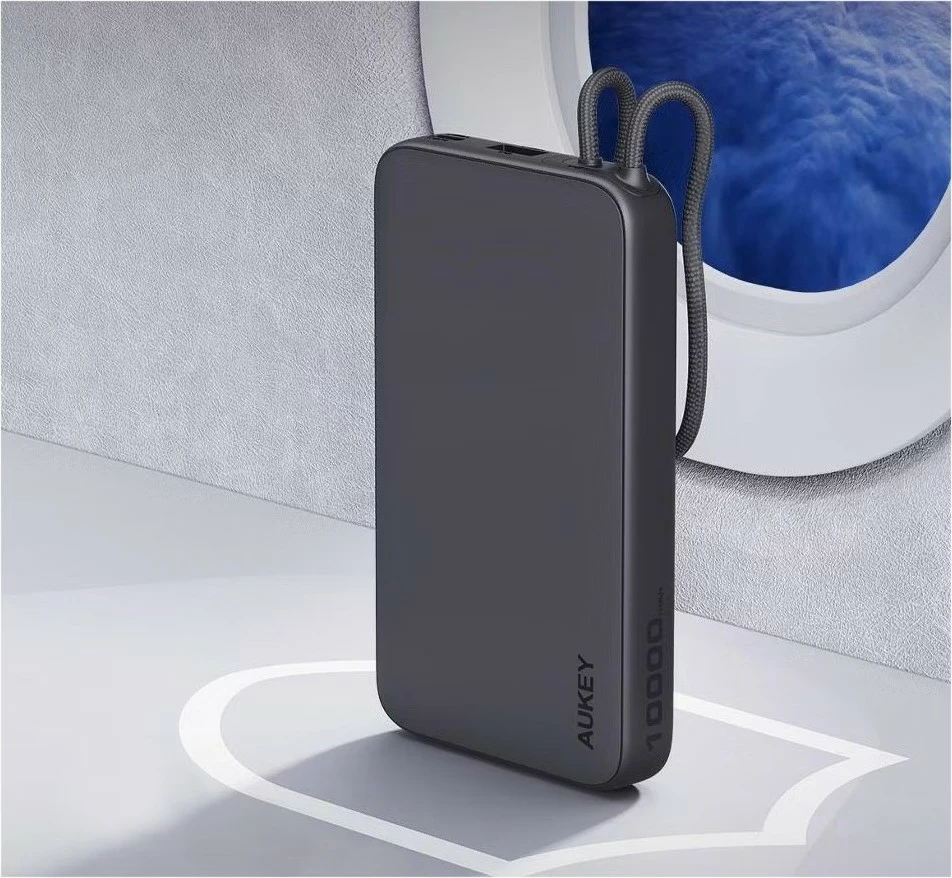 Power bank 10000 mAh, 22.5W, 4×USB, z vgrajenim kablom USB-C, AUKEY Spark Sling PB-Y53P, črn