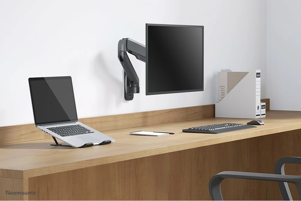 Stenski nosilec za zaslon 17–32", Neomounts Newstar WL70-450BL11, 9 kg, črn