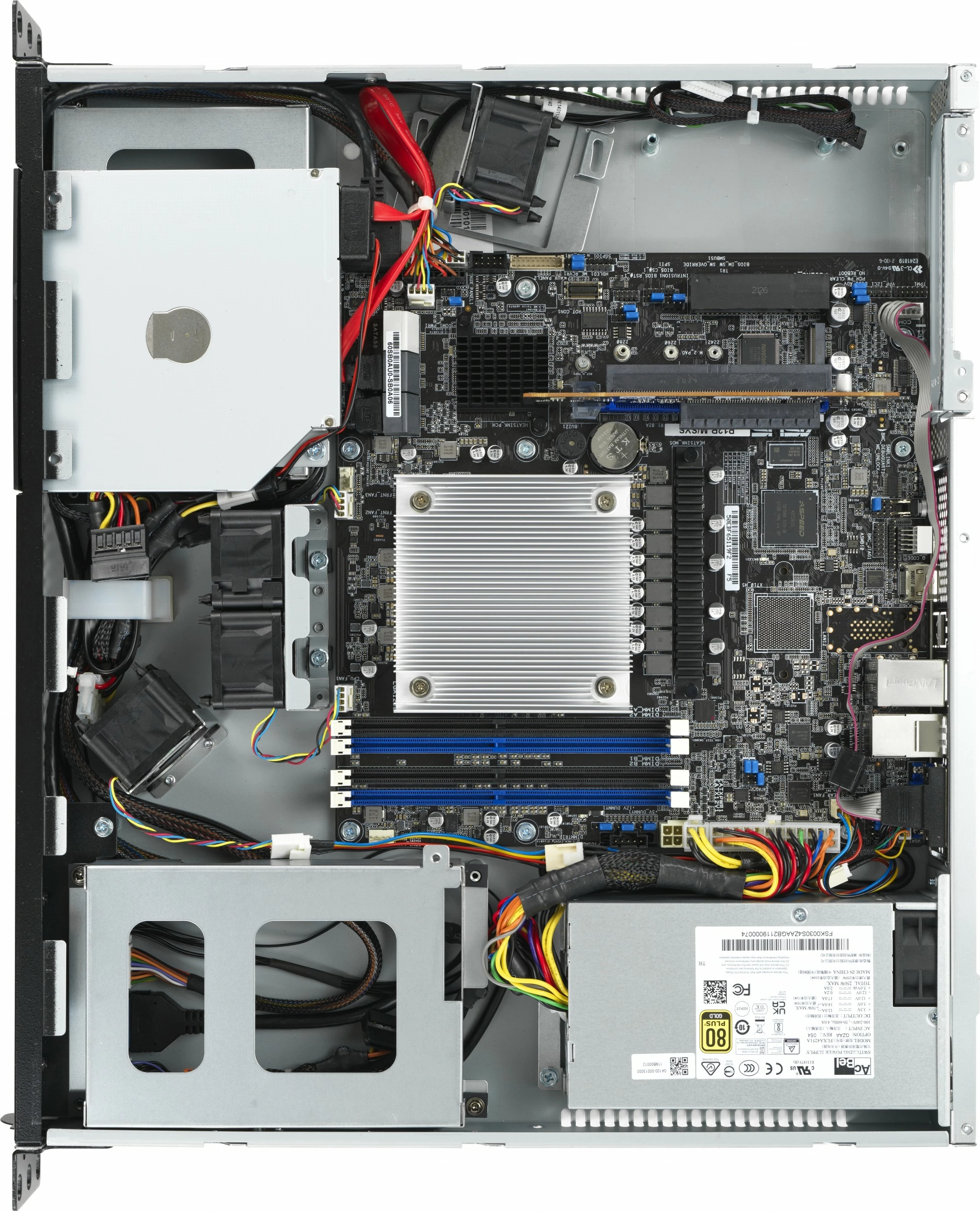 Kaseta za strežnik ASUS RS100-E11-PI2 barebone, 1U, Intel Xeon, 4x DIMM, 350 W, srebrna