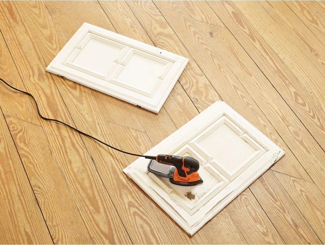 Likalnik/brušenje površin 120 W, orbični premer 2 mm, črno/oranžen – BLACK+DECKER KA2500K-QS Mouse